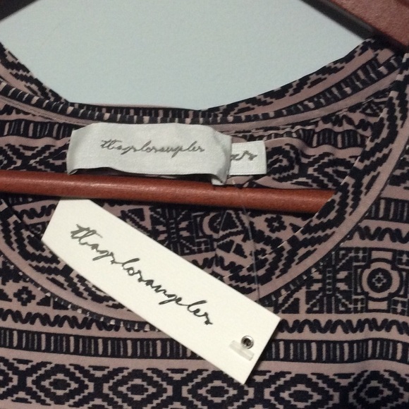 🐞 T Bags Tribal Print Top NWT - Picture 3 of 4